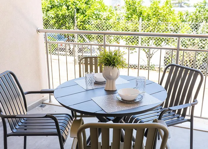 Maera Apartment